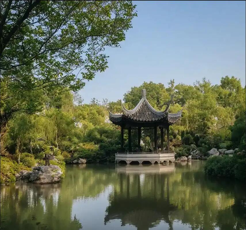 霍城县傲芙建设有限公司